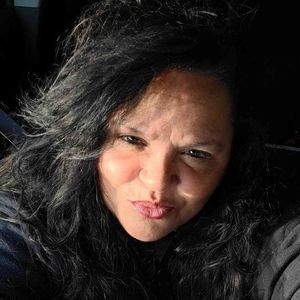 Meet your Posher, Leslie